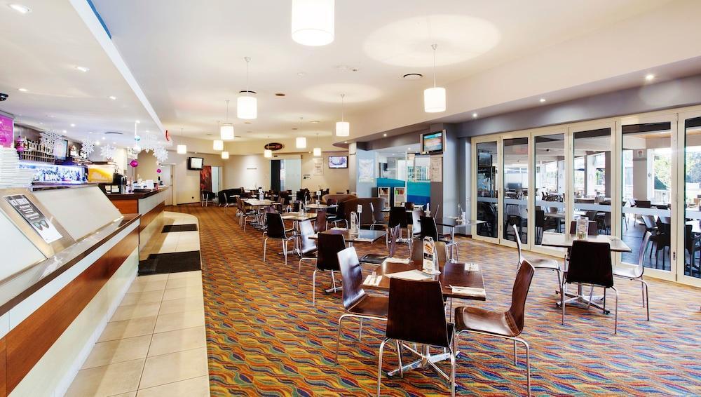 Nightcap At Waterfront Hotel Maroochydore Kültér fotó